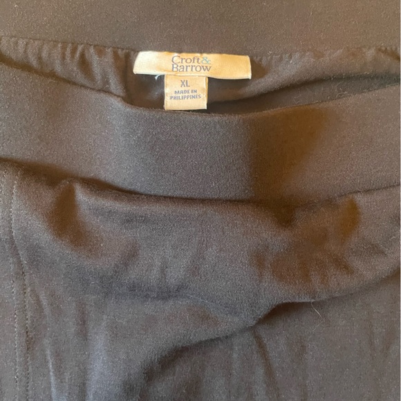 Black Stretch Skort with Pockets - Picture 2 of 4